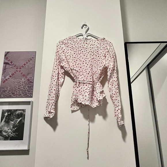 RAILS
Simone Heart-Print Long-Sleeve Ruffle Wrap Blouse - Picture 5 of 9